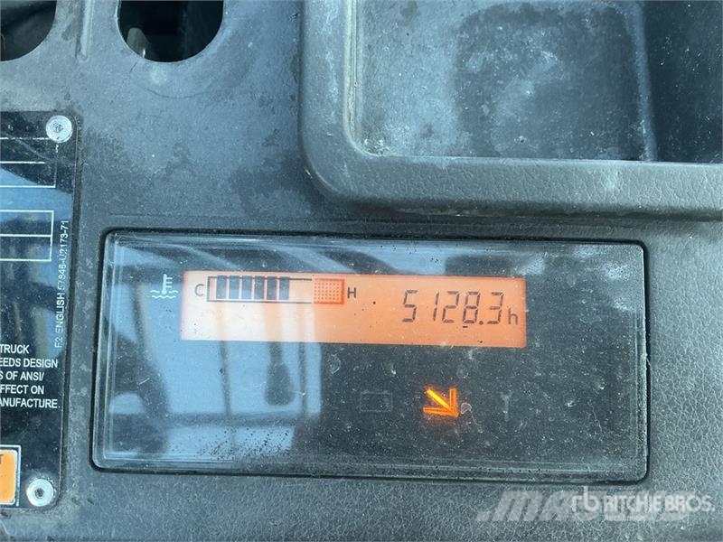 Toyota 8FGCU25 4500 lb Cushion Tire Forklift Šakiniai krautuvai - Kita