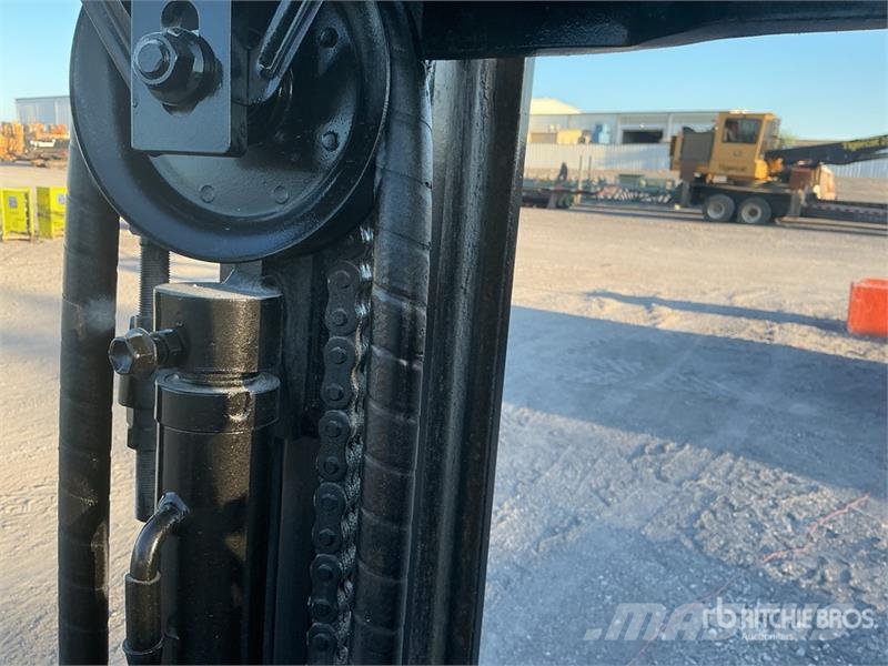 Toyota 8FGCU25 4500 lb Cushion Tire Forklift Heftrucks overige