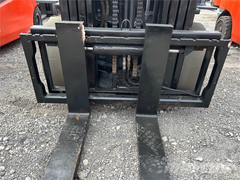 Toyota 8FGCU25 4500 lb Cushion Tire Forklift Інше