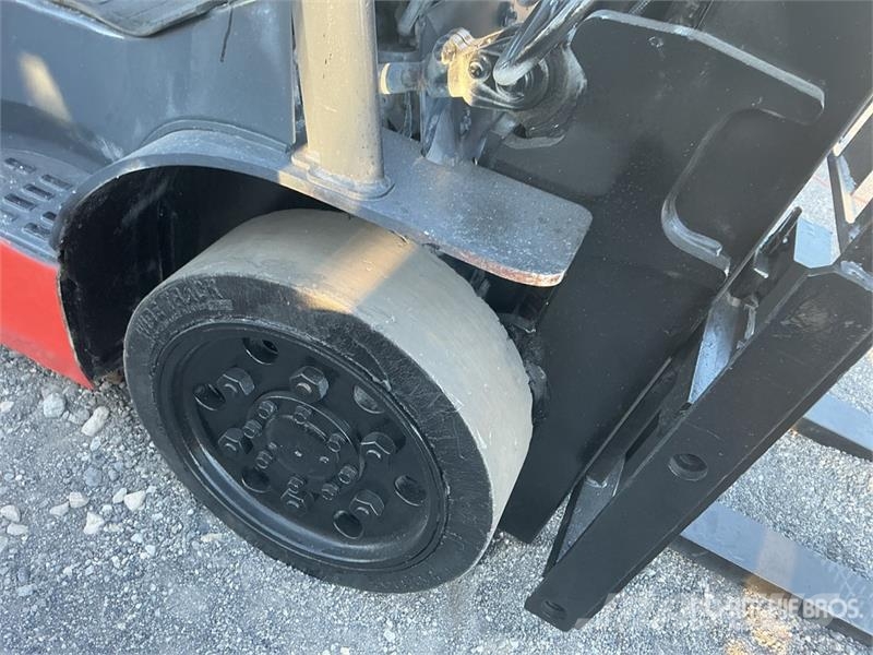Toyota 8FGCU25 4500 lb Cushion Tire Forklift Heftrucks overige