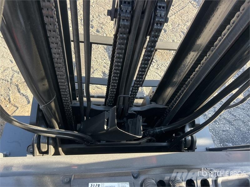 Toyota 8FGCU25 4500 lb Cushion Tire Forklift 그 외 지게차
