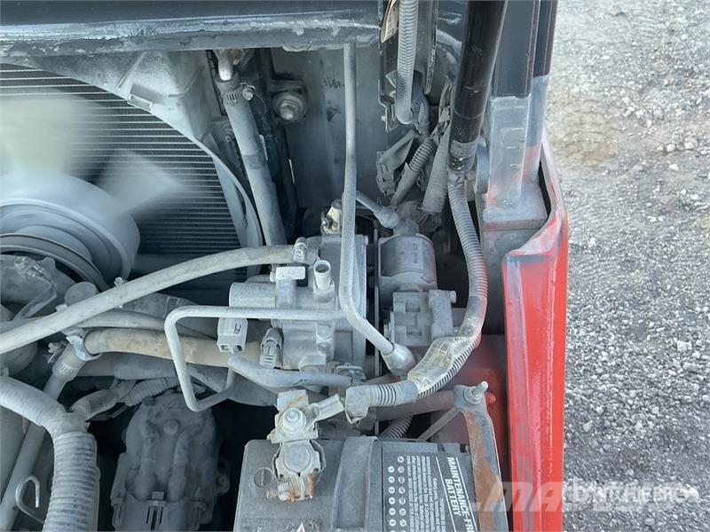 Toyota 8FGCU25 4500 lb Cushion Tire Forklift Šakiniai krautuvai - Kita