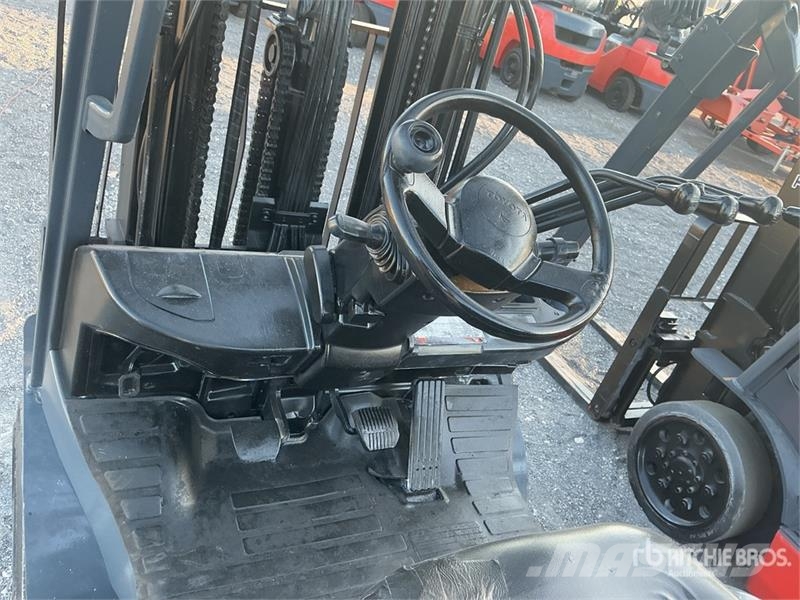 Toyota 8FGCU25 4500 lb Cushion Tire Forklift Heftrucks overige
