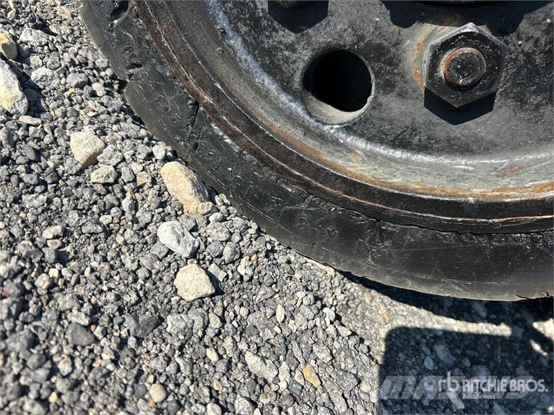 Toyota 8FGCU32 5720 lb Cushion Tire Forklift Інше