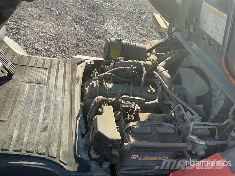 Toyota 8FGU25 3750 lb Pneumatic Tire Forklift Šakiniai krautuvai - Kita