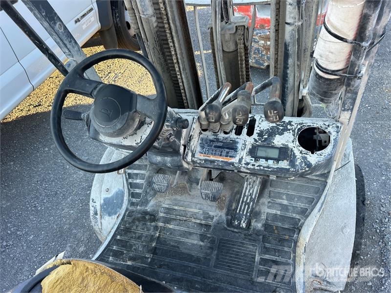 Toyota 8FGU25 4500 lb Forklift (Inoperable) Andere Gabelstapler