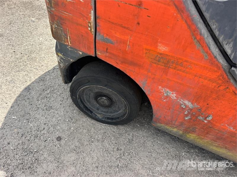 Toyota 8FGU25 4500 lb Pneumatic Tire Forklift Heftrucks overige