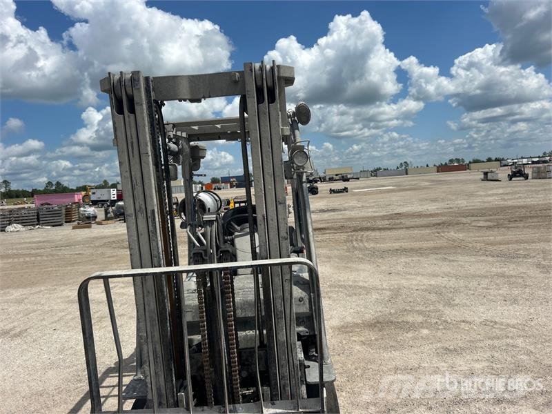 Toyota 8FGU25 4500 lb Pneumatic Tire Forklift Heftrucks overige