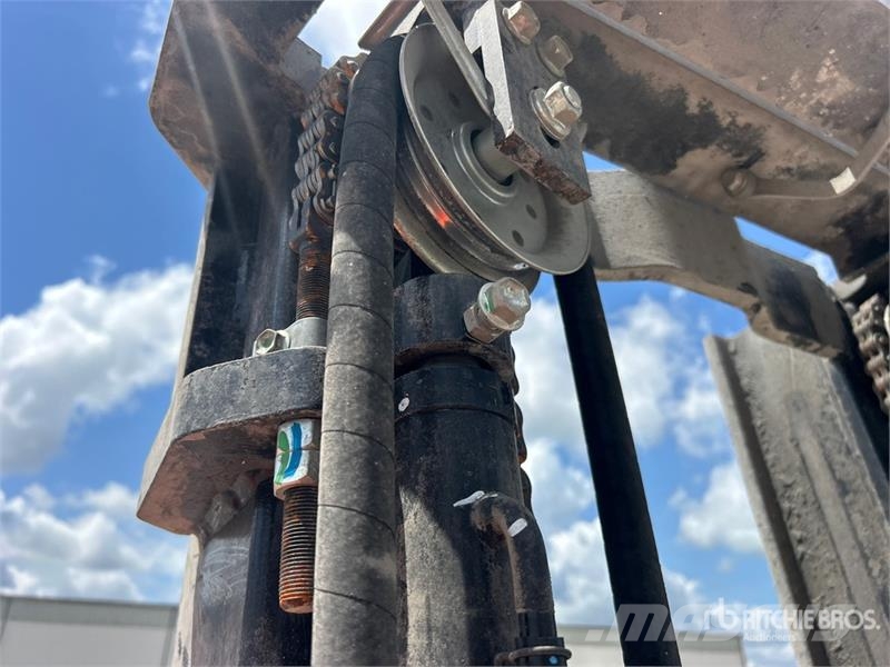 Toyota 8FGU25 4500 lb Pneumatic Tire Forklift Heftrucks overige