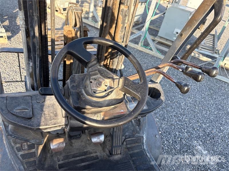 Toyota 8FGU25 4500 lb Forklift Autokrāvēji - citi