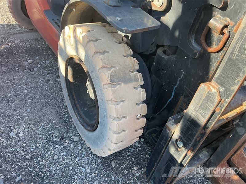 Toyota 8FGU25 4500 lb Pneumatic Tire Forklift Heftrucks overige