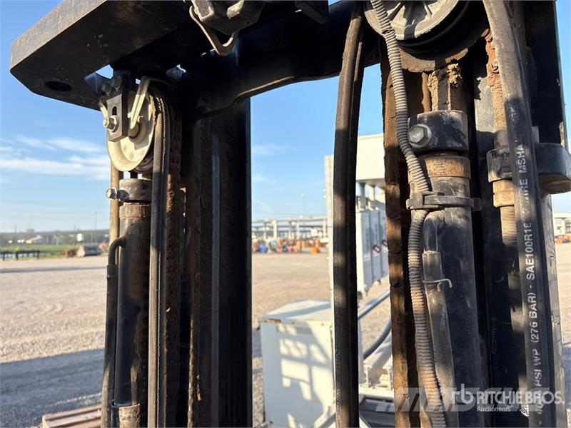 Toyota 8FGU25 4500 lb Forklift Autokrāvēji - citi
