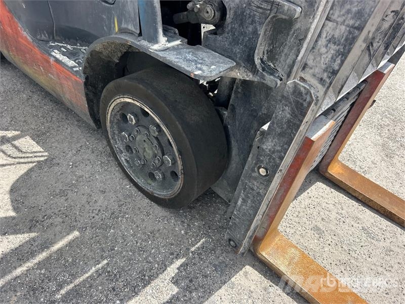 Toyota 8FGU25 4500 lb Pneumatic Tire Forklift Heftrucks overige