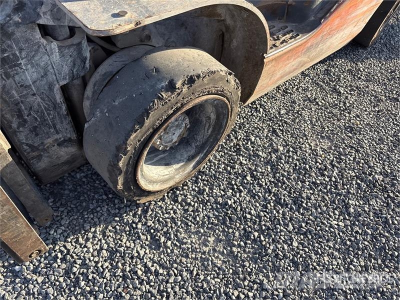 Toyota 8FGU25 4500 lb Forklift Autokrāvēji - citi