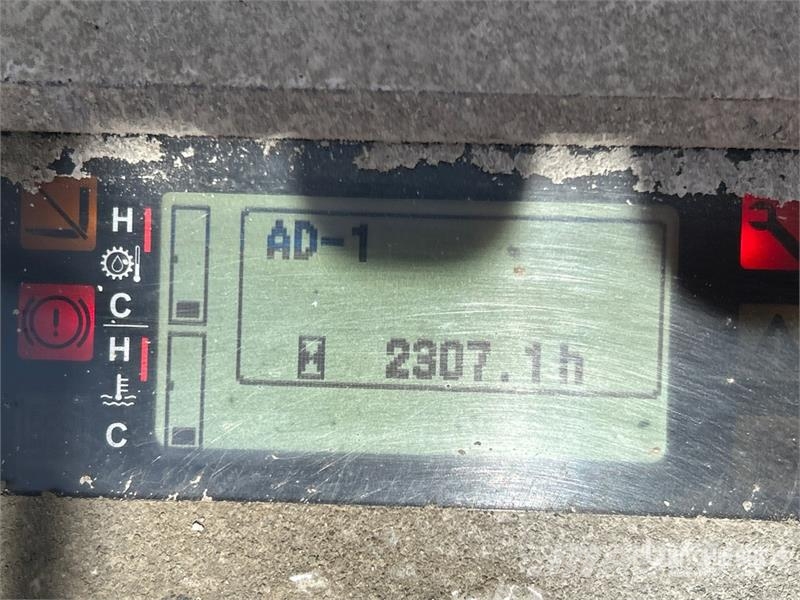 Toyota 8FGU25 4500 lb Pneumatic Tire Forklift (Inoperable Forklift trucks - others