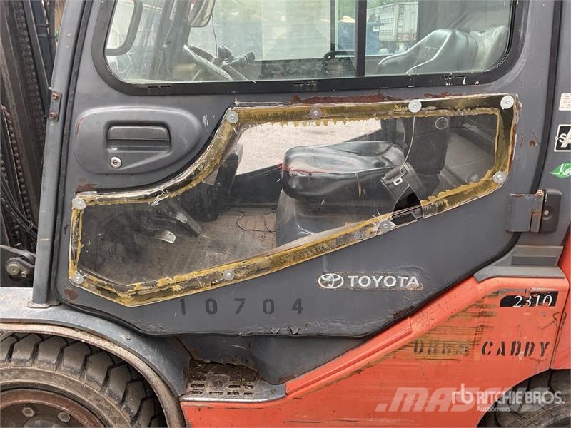 Toyota 8FGU30 Targoncák-Egyéb