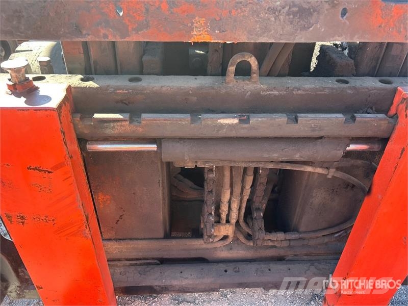 Toyota 8FGU30 5620 lb Pneumatic Tire Forklift شاحنات ذات رافعات شوكية - أخرى