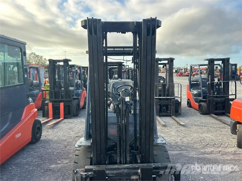 Toyota 8FGU30 Pneumatic Tire Forklift Інше