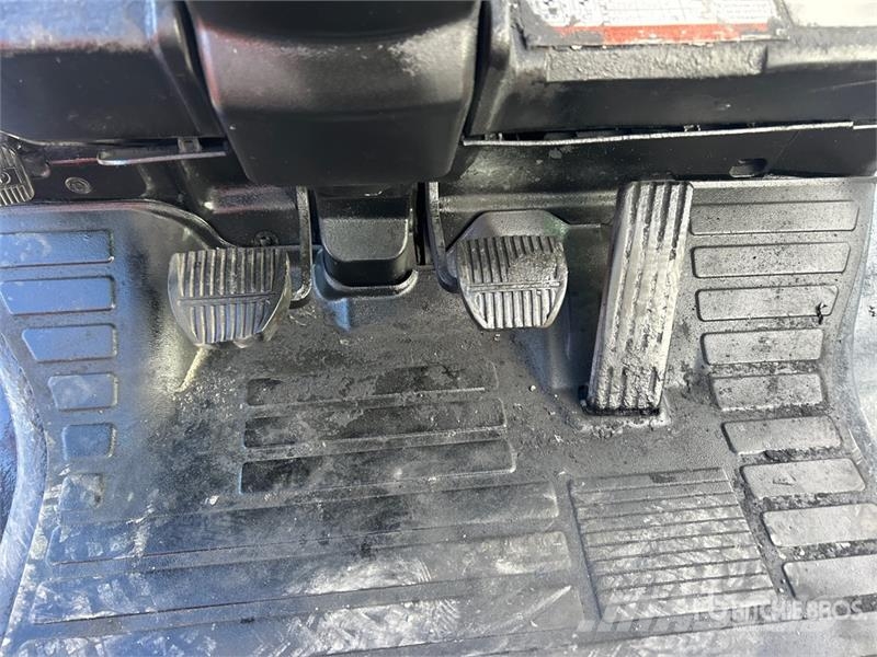 Toyota 8FGU30 Pneumatic Tire Forklift Інше