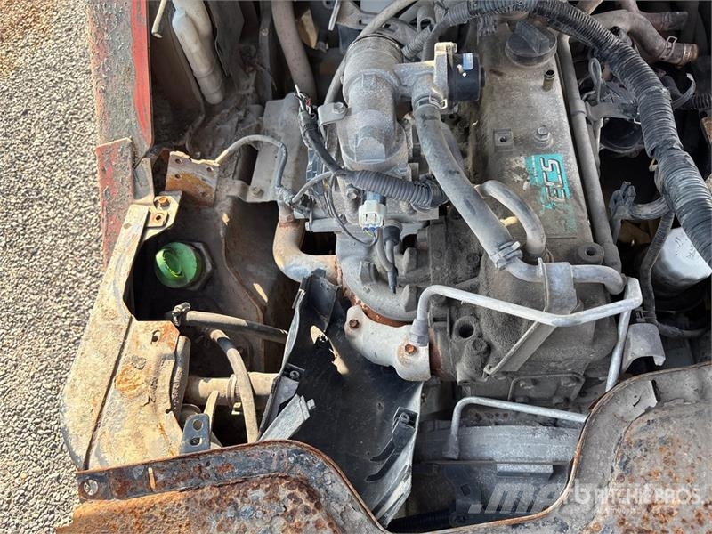 Toyota 8FGU32 4550 lb Pneumatic Tire Forklift (Inoperable Forklift trucks - others