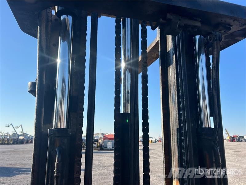 Toyota 8FGU32 6500 lb Pneumatic Tire Forklift شاحنات ذات رافعات شوكية - أخرى