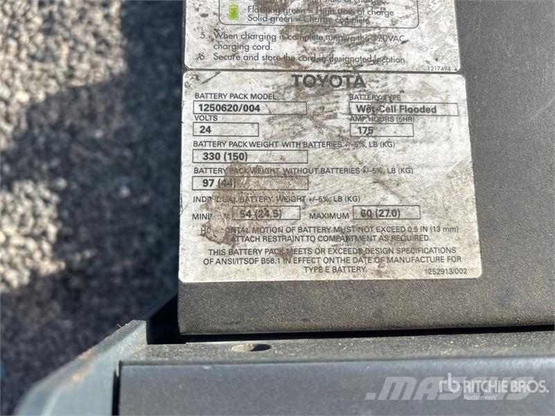 Toyota 8HBW23 شاحنة يدوية بمنصة نقالة
