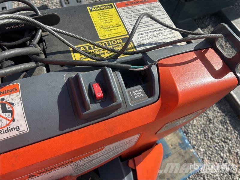 Toyota 8HBW23 Hand pallet truck