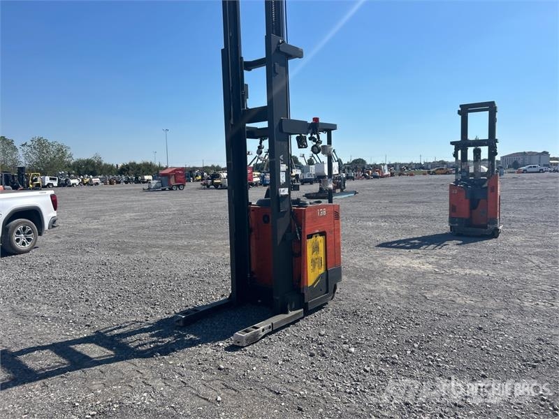Toyota 9BDRU15 3000 lb Electric Forklift Электропогрузчики
