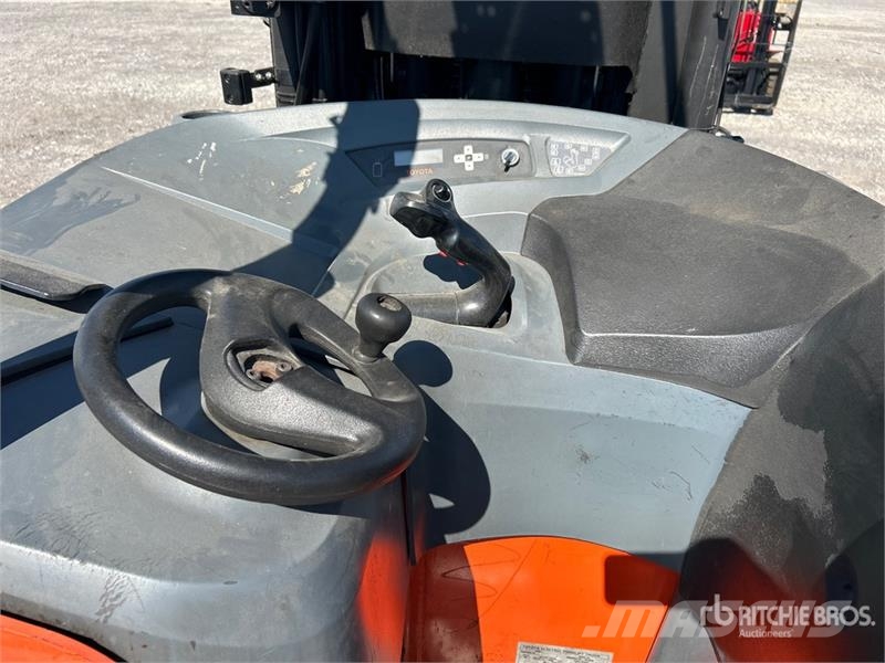 Toyota 9BDRU15 3000 lb Electric Forklift Электропогрузчики