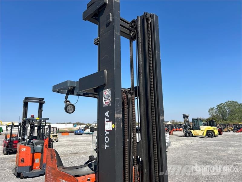 Toyota 9BDRU15 3000 lb Electric Forklift Электропогрузчики