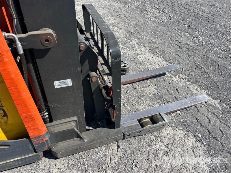 Toyota 9BDRU15 3000 lb Electric Forklift Электропогрузчики