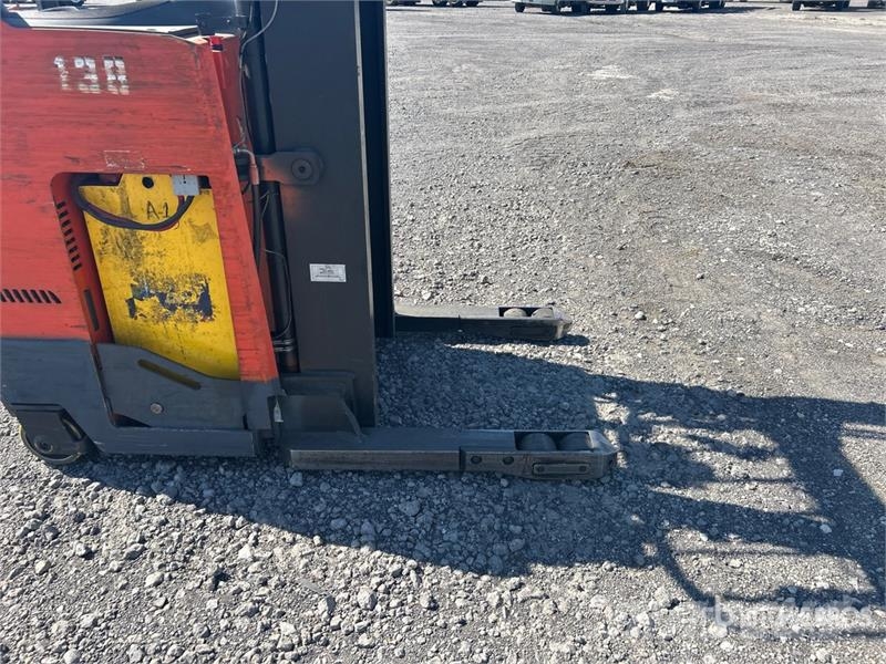 Toyota 9BDRU15 3000 lb Electric Forklift Электропогрузчики