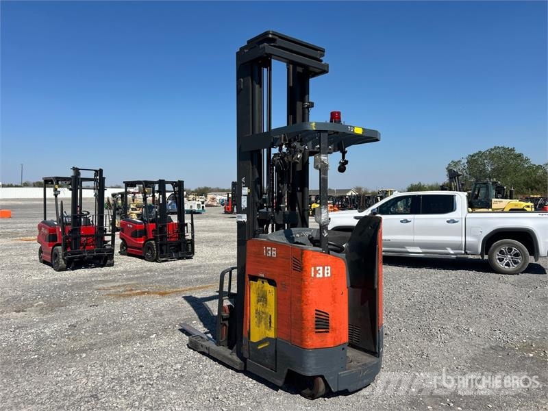 Toyota 9BDRU15 3000 lb Electric Forklift Электропогрузчики