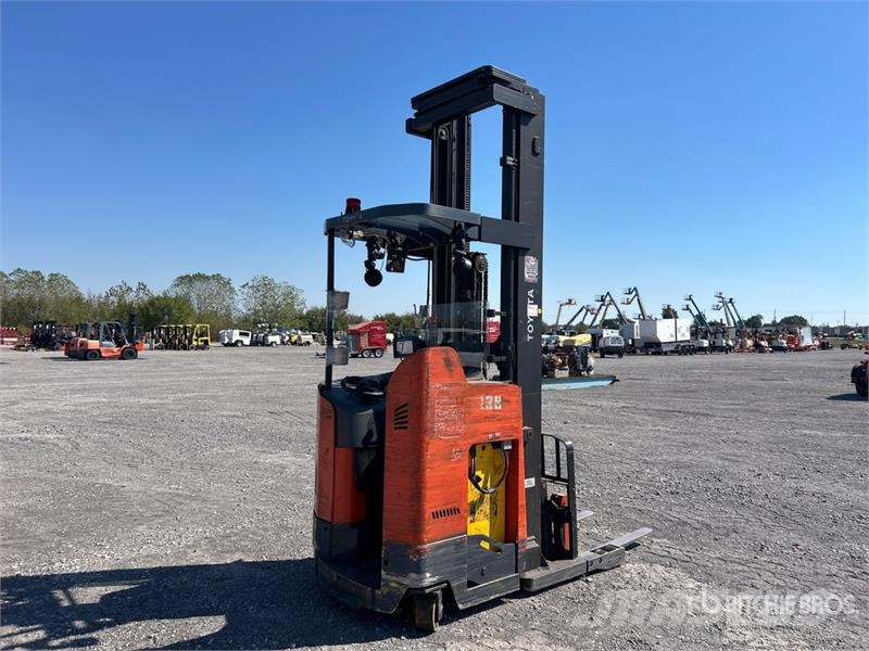 Toyota 9BDRU15 3000 lb Electric Forklift Электропогрузчики