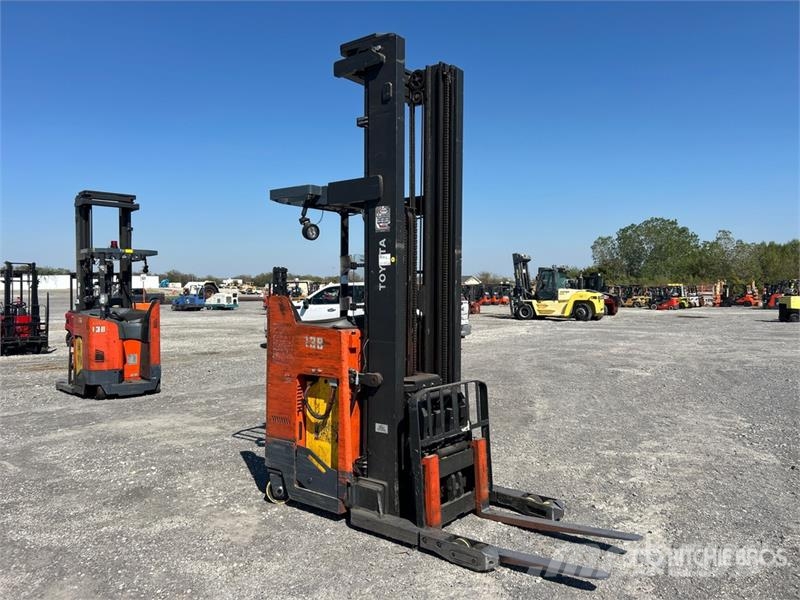 Toyota 9BDRU15 3000 lb Electric Forklift Электропогрузчики