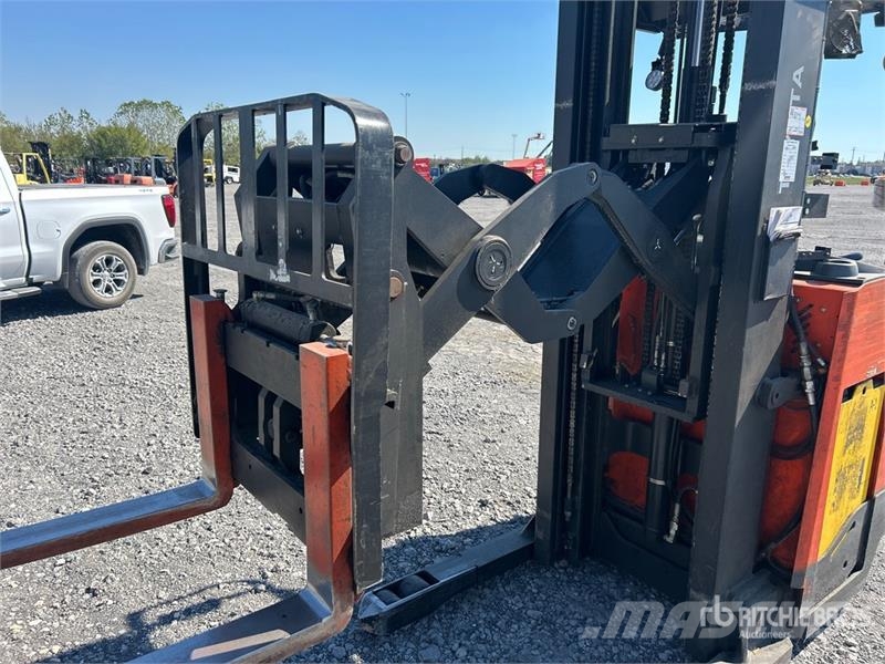 Toyota 9BDRU15 3000 lb Electric Forklift Электропогрузчики