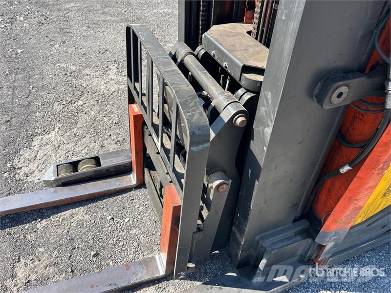 Toyota 9BDRU15 3000 lb Electric Forklift Электропогрузчики