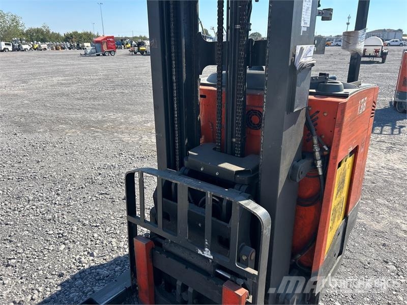 Toyota 9BDRU15 3000 lb Electric Forklift Электропогрузчики