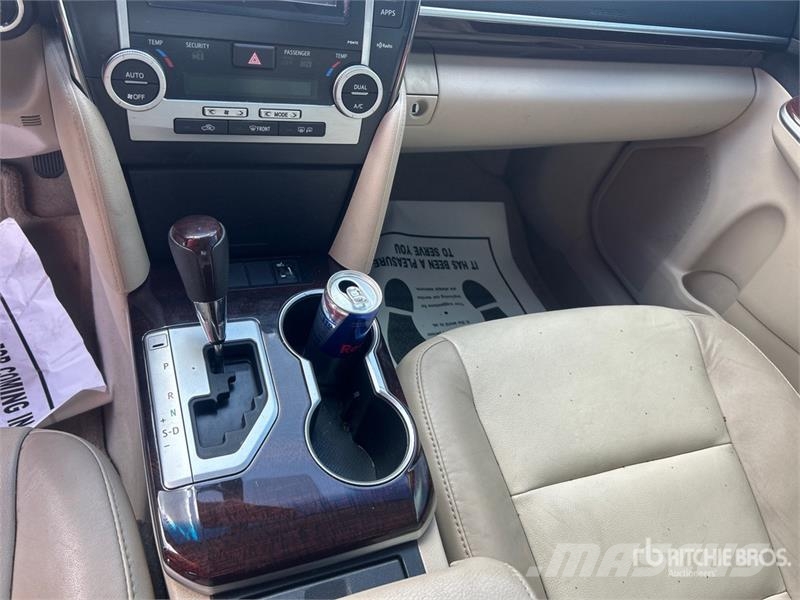 Toyota Camry XLE Carros Ligeiros