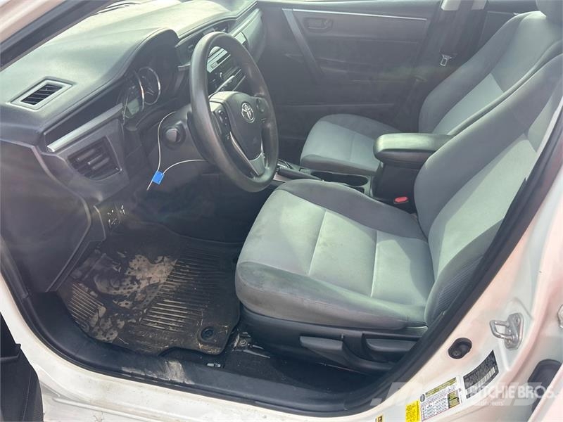 Toyota Corolla CE Automašīnas