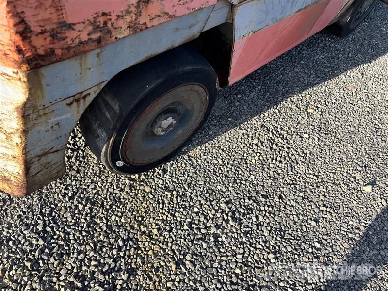 Toyota FGC35 6600 lb Forklift Gaffeltrucker - Annet