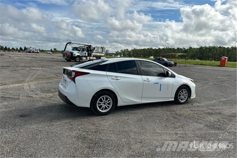 Toyota Prius Hybrid Automobile PKWs