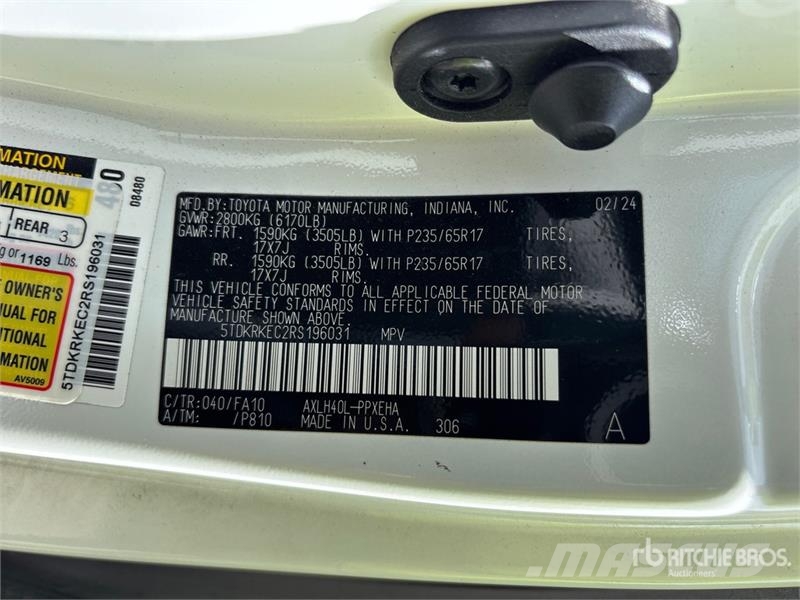 Toyota Sienna Hybrid Minivan Auto