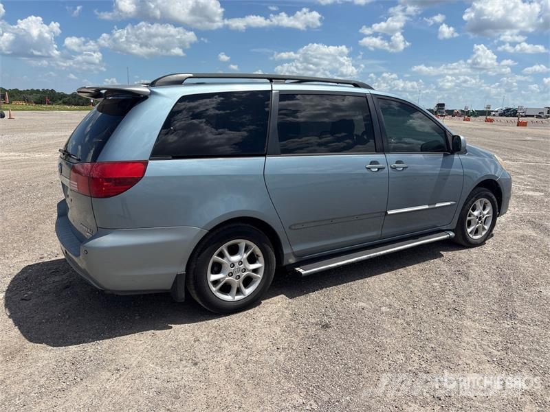 Toyota Sienna Minivan Personbilar