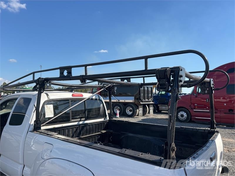 Toyota Tacoma Прочие фургоны