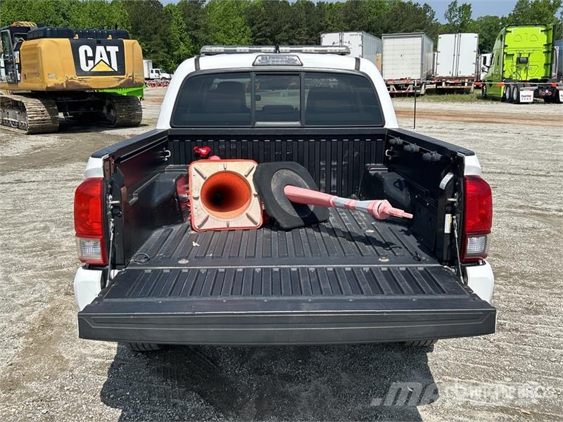 Toyota Tacoma Andere Transporter