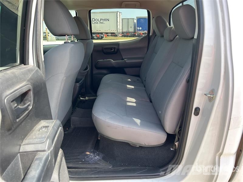 Toyota Tacoma Andere Transporter