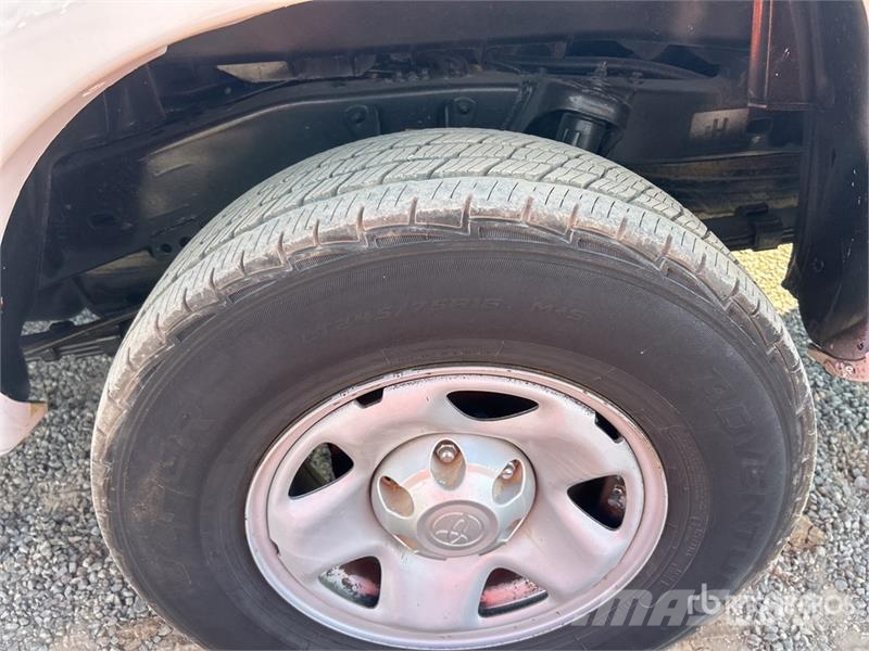 Toyota Tacoma Прочие фургоны