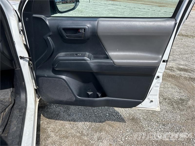 Toyota Tacoma Andere Transporter