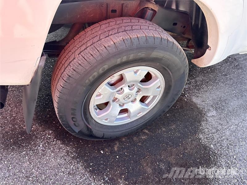 Toyota Tacoma その他